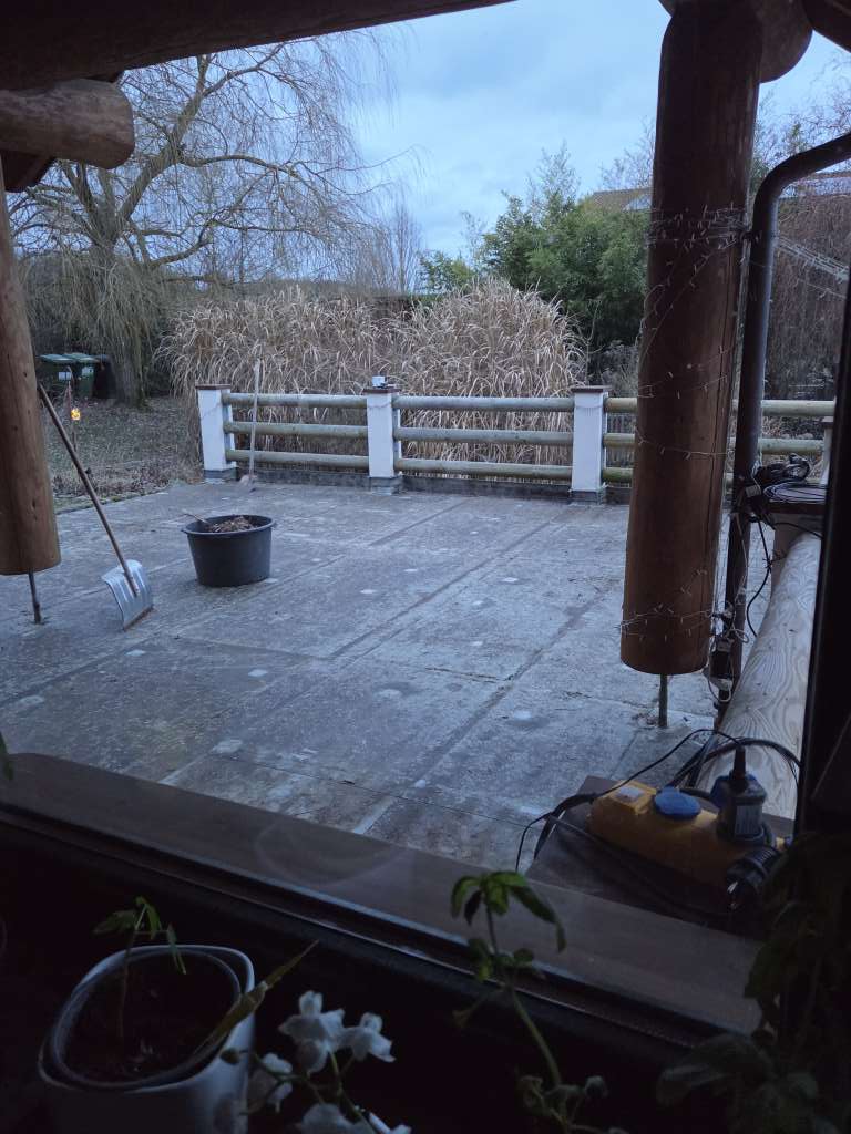 BAU-Forumsbeitrag: Terrasse auf Garagendach: Leichter & pflegeleichter Aufbau bis 18 cm gesucht BAU-Forumsbeitrag: Terrasse auf Garagendach: Leichter & pflegeleichter Aufbau bis 18 cm gesucht