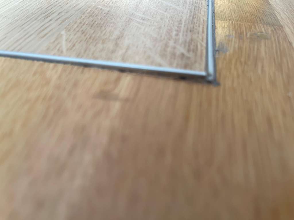 BAU-Forumsbeitrag: Mängel am Parkett nach Teilerneuerung: Firma verweigert Nachbesserung – was tun? BAU-Forumsbeitrag: Mängel am Parkett nach Teilerneuerung: Firma verweigert Nachbesserung – was tun?