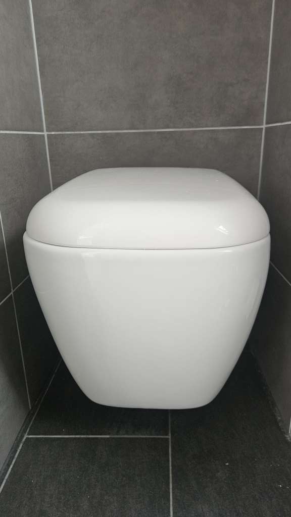 BAU-Forumsbeitrag: WC-Becken identifizieren: Hilfe bei der Suche nach passendem WC-Sitz BAU-Forumsbeitrag: WC-Becken identifizieren: Hilfe bei der Suche nach passendem WC-Sitz