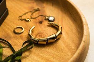 Waschtischunterschr&auml;nke - schwebend und leicht - Bild: LUM3N / Unsplash