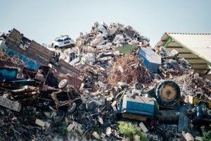 Ausmisten vor dem Umzug: So gelingt die korrekte Entsorgung von Möbeln und Co. - Bild: Evan Demicoli / Unsplash Ausmisten vor dem Umzug: So gelingt die korrekte Entsorgung von Möbeln und Co. - Bild: Evan Demicoli / Unsplash