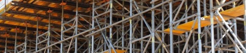 Gut gerüstet hoch hinaus Gut gerüstet hoch hinaus