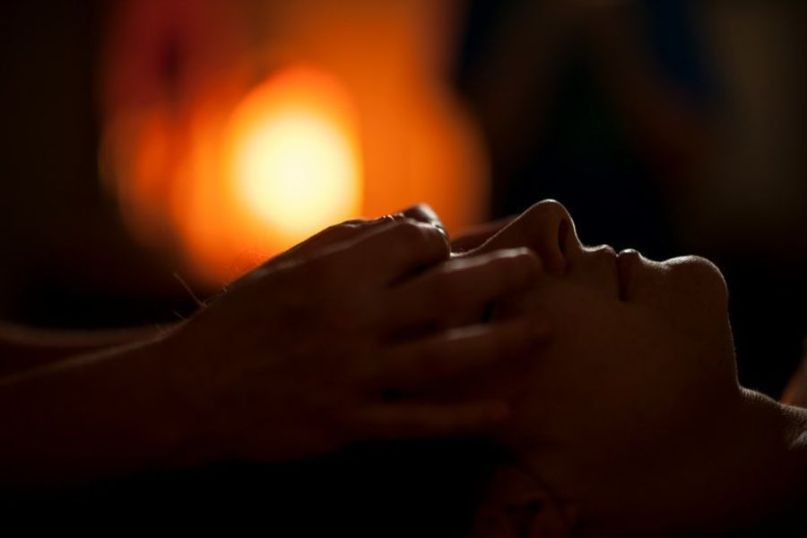 Die Kombination aus seichtem Licht, sanften T&ouml;nen und einer luftigen Raumgestaltung l&auml;dt f&ouml;rmlich dazu ein, beschwingt zur Ruhe zu kommen